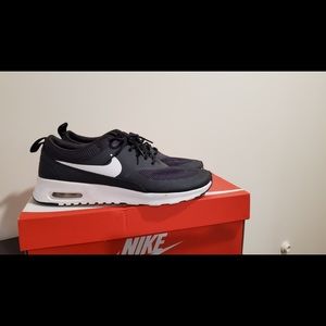 Women’s Nike Air Max Thea Black Summit White 2019